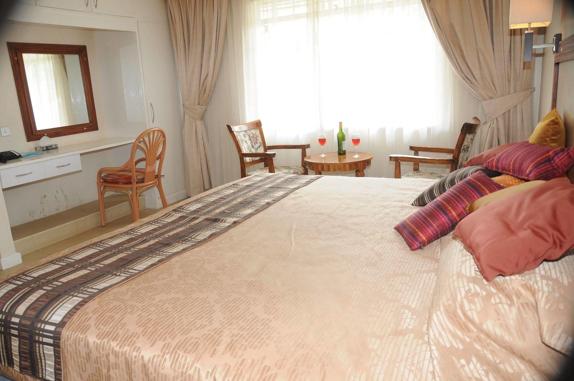 Hotel Riverview Westlands Nairobi Dış mekan fotoğraf